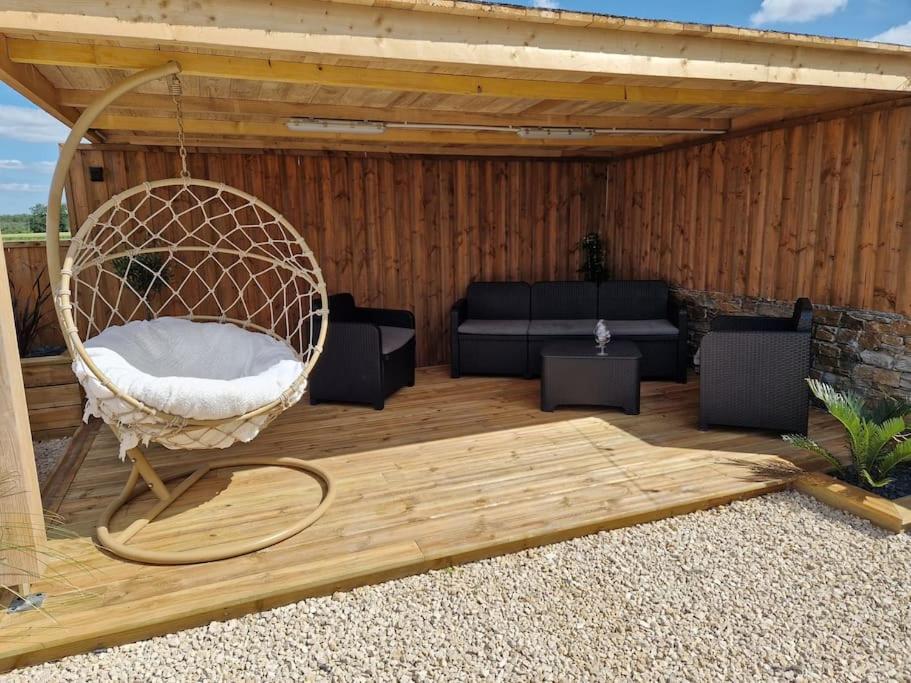 Chalet Industriel Avec Filet Et Spa Sorigny Εξωτερικό φωτογραφία