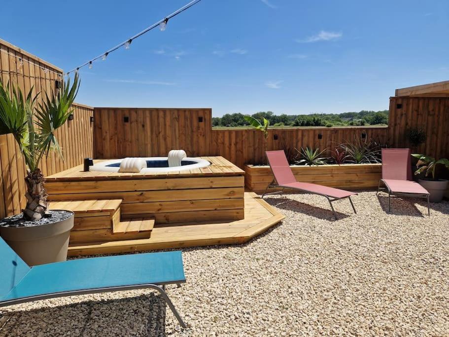 Chalet Industriel Avec Filet Et Spa Sorigny Εξωτερικό φωτογραφία
